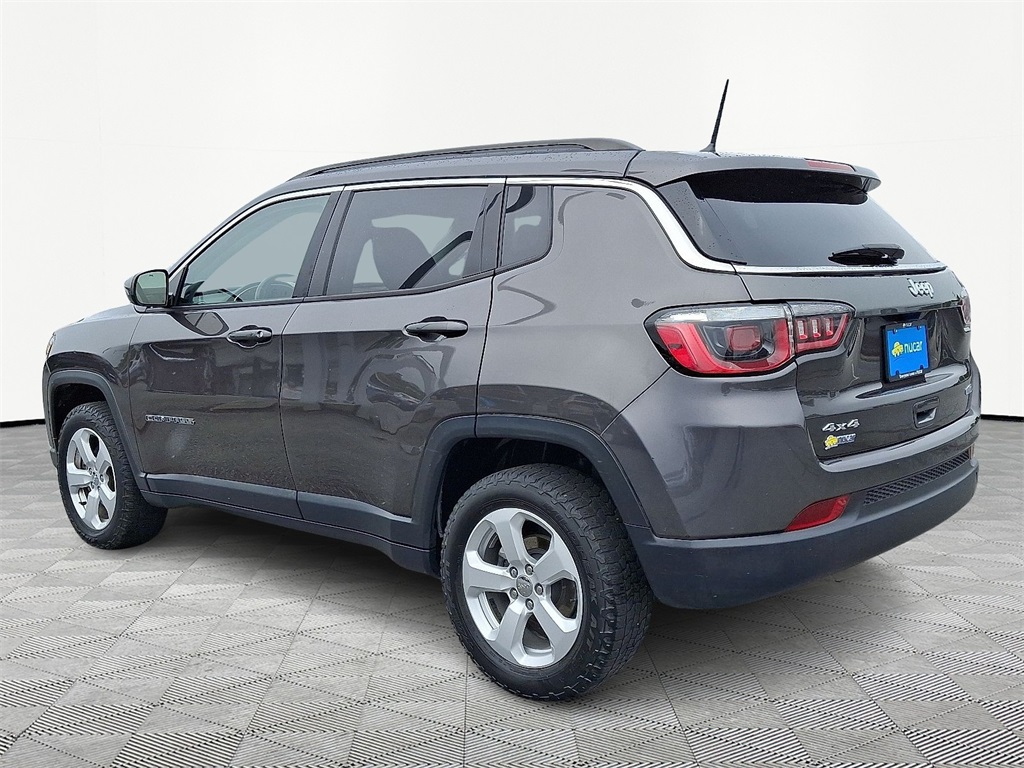 2018 Jeep Compass Latitude photo 3