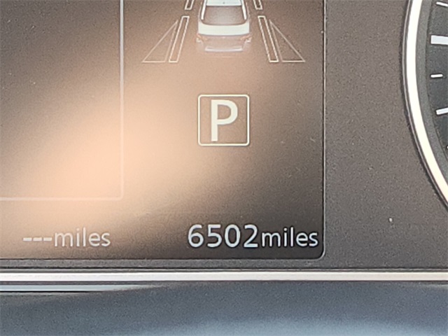 2025 Nissan Versa 1.6 SV photo 24