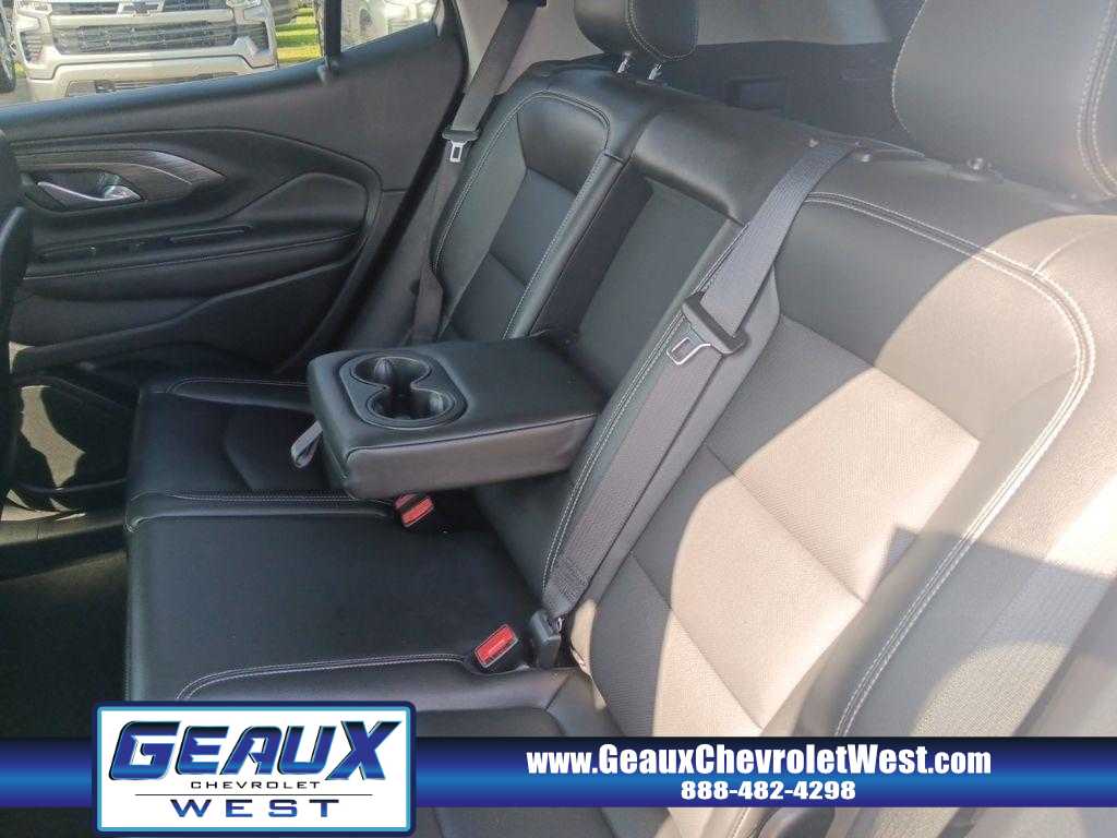 2024 Gmc Terrain SLT photo 11