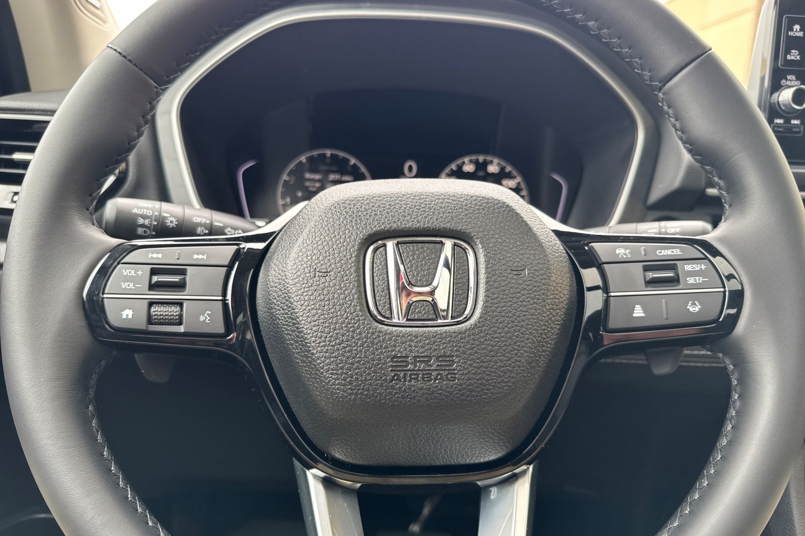 2025 Honda Pilot Touring photo 25