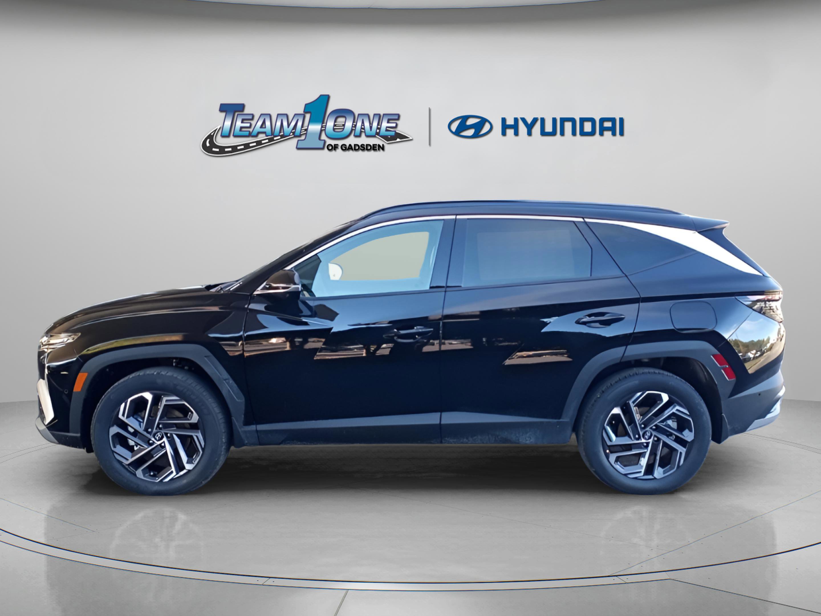2026 Hyundai Tucson Hybrid Limited Sport photo 4