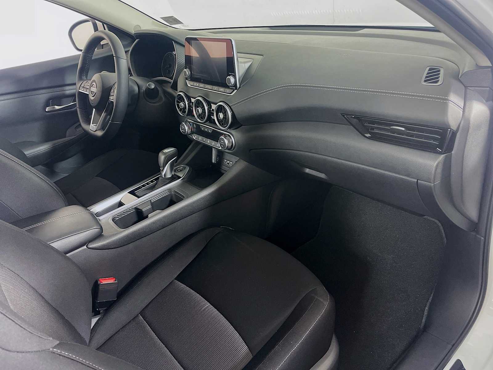 2024 Nissan Sentra SV photo 23