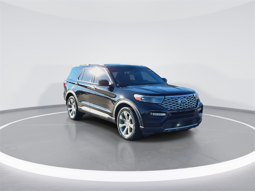 2020 Ford Explorer Platinum photo 2