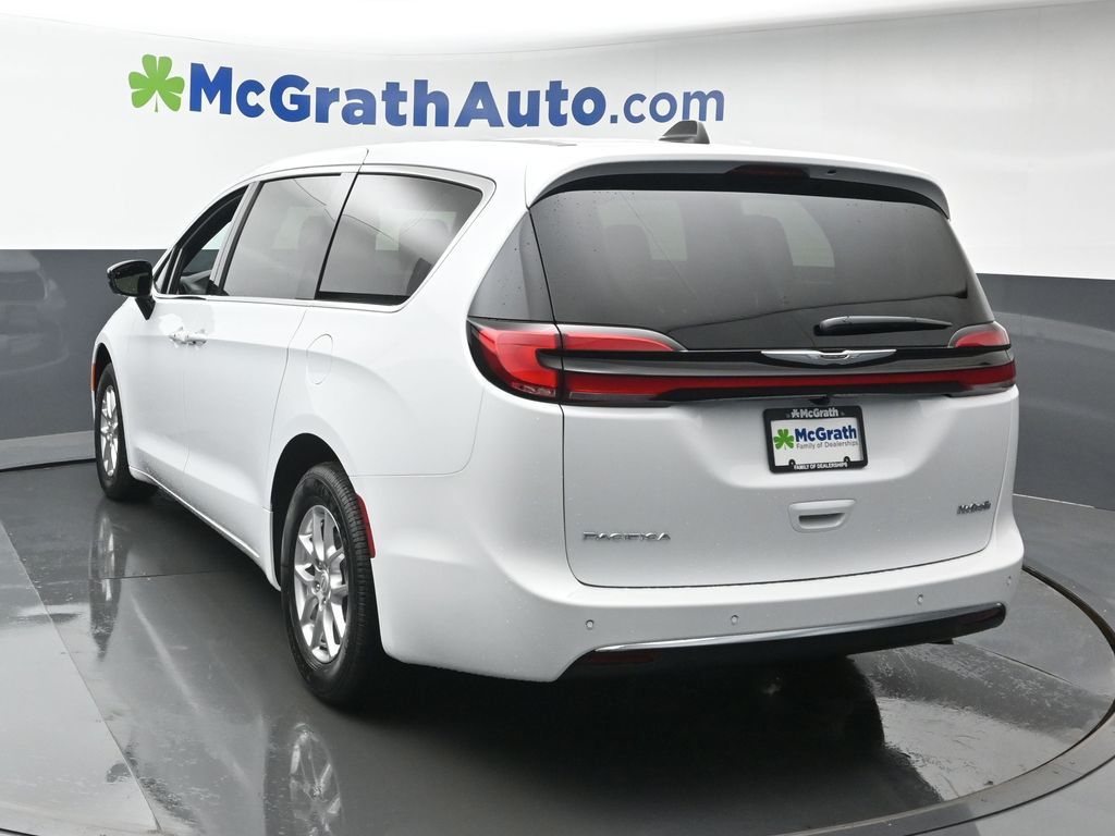 2026 Chrysler Pacifica photo 27