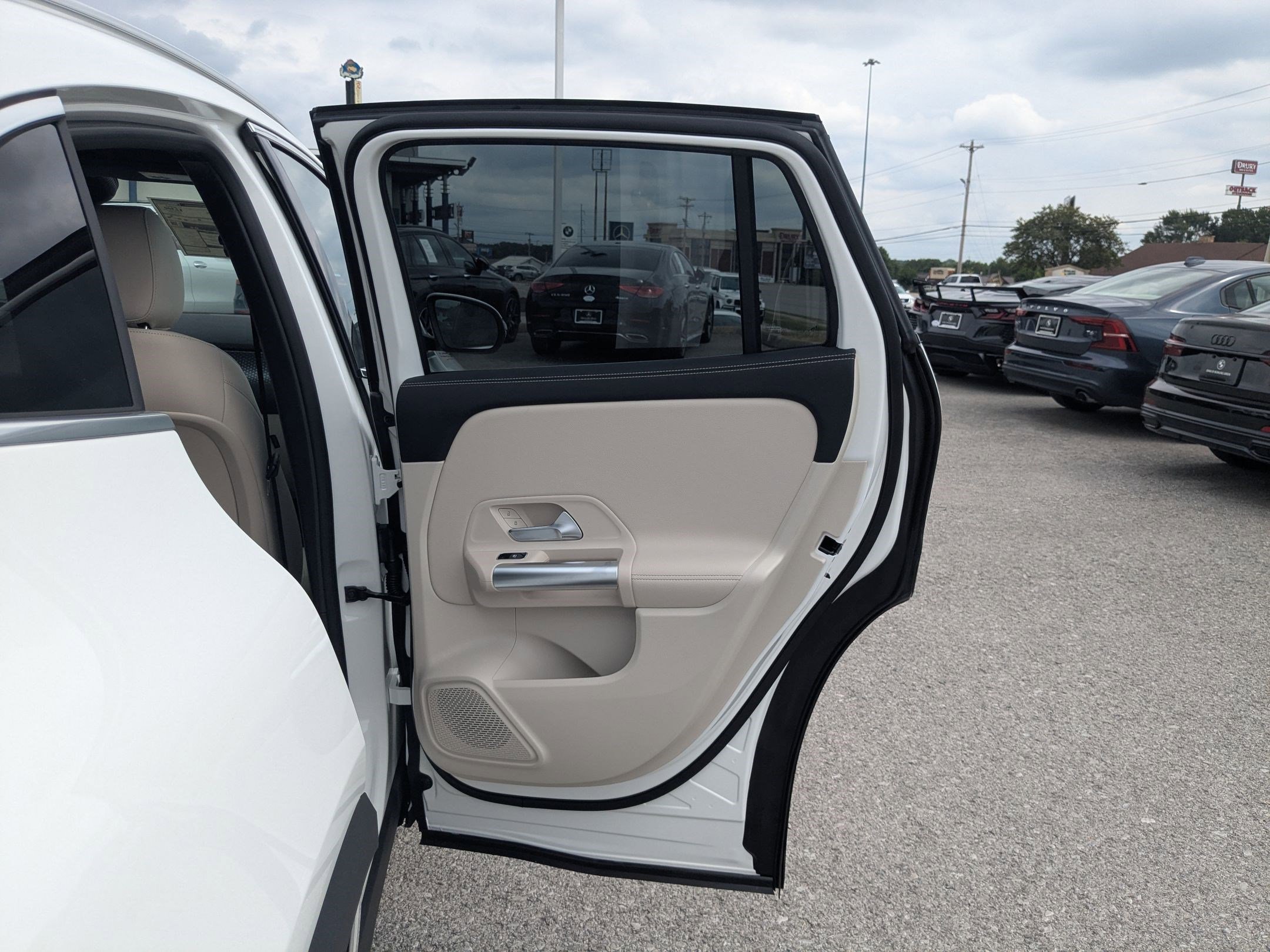 2026 Mercedes Benz GLA 250 4MATIC photo 27