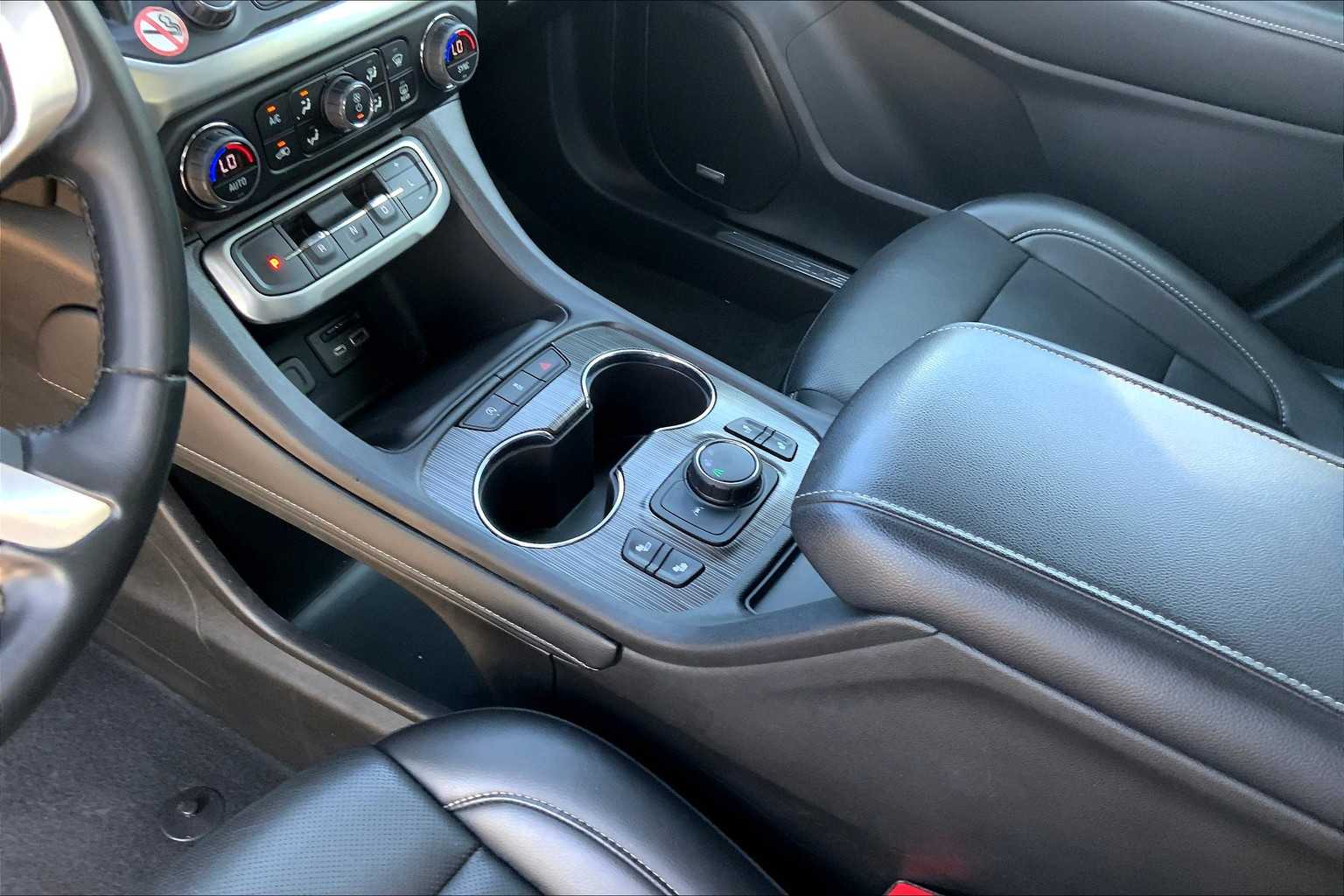 2023 Gmc Acadia SLT photo 15