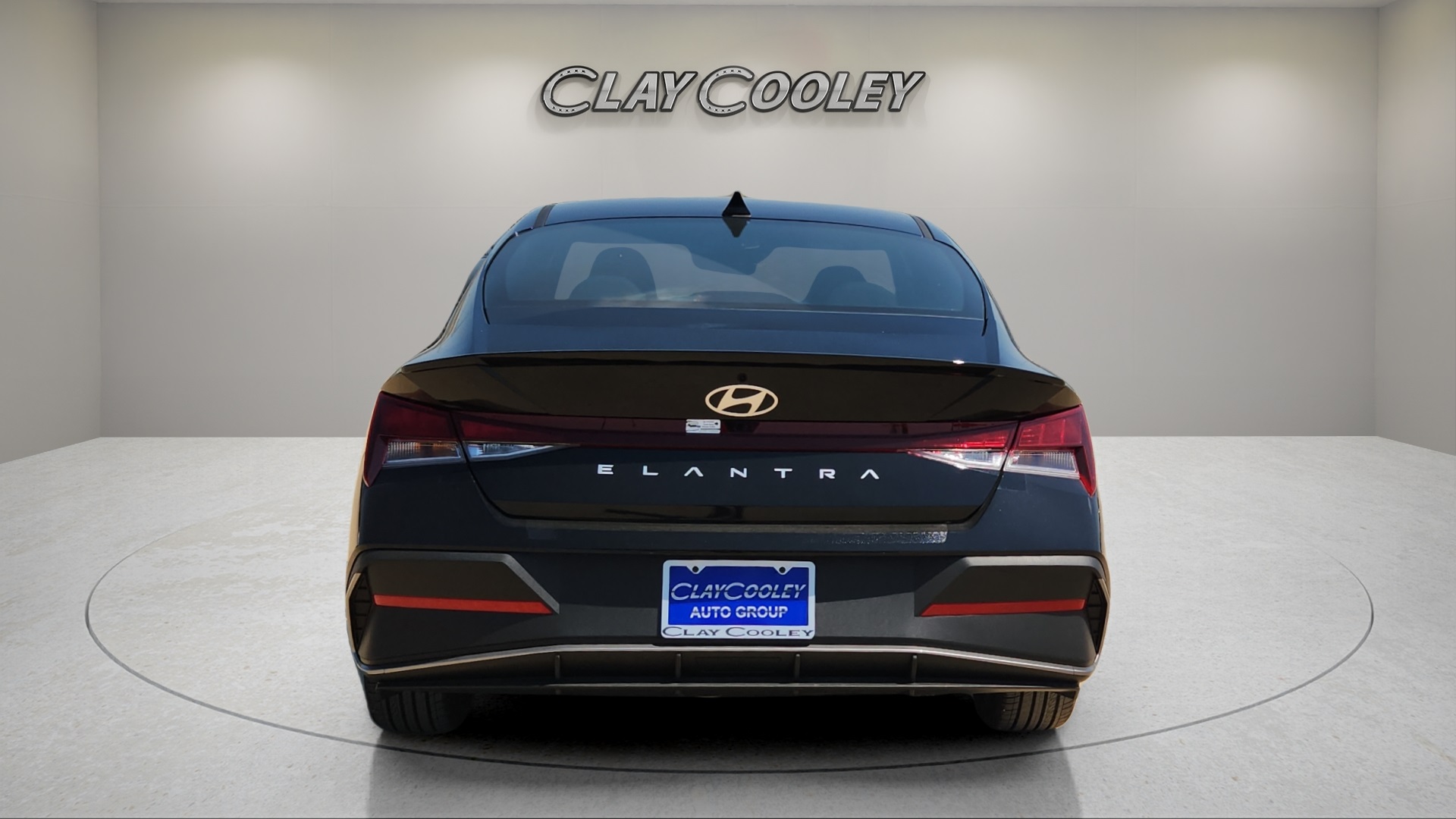2025 Hyundai Elantra SEL Sport photo 4