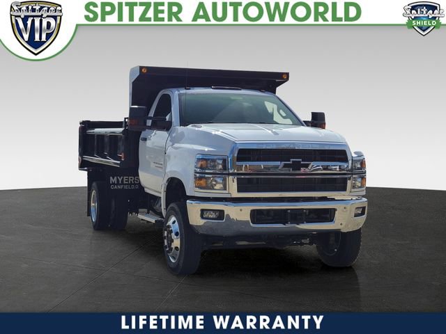 2024 Chevrolet Silverado 4500 Medium Duty Chassis Cab Work Truck's photo