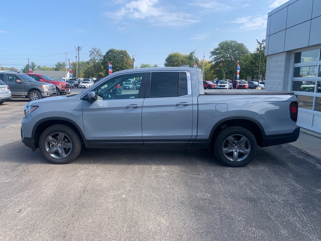 2023 Honda Ridgeline RTL photo 2