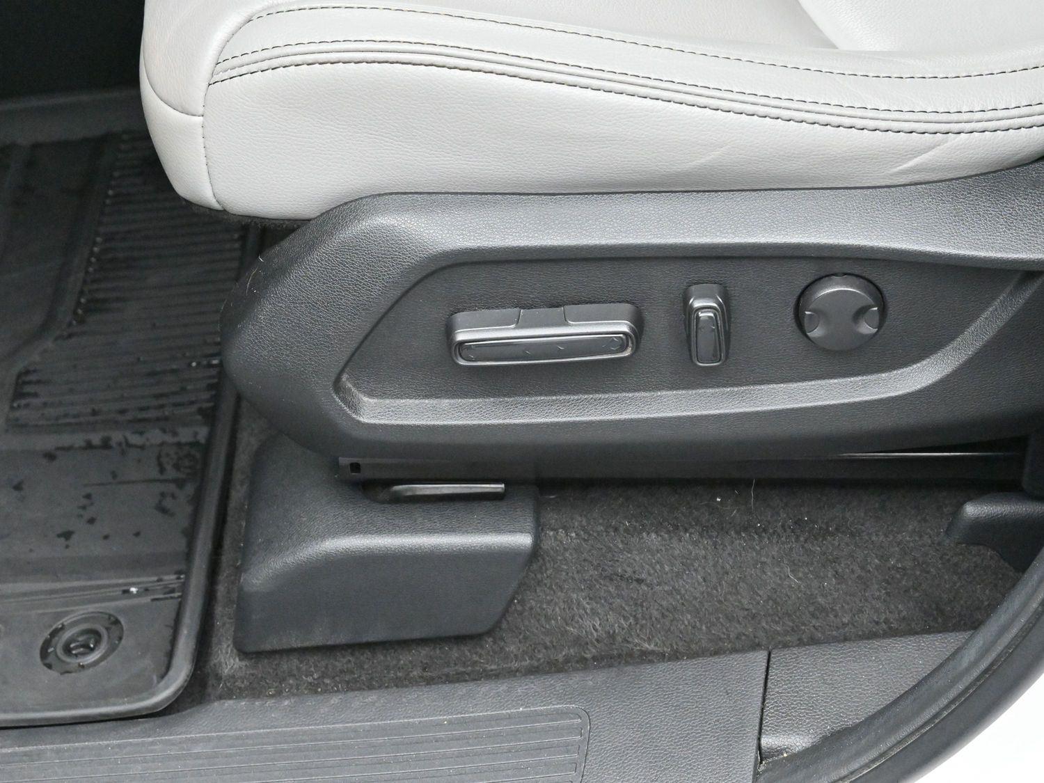 2023 Honda Pilot EX-L photo 11