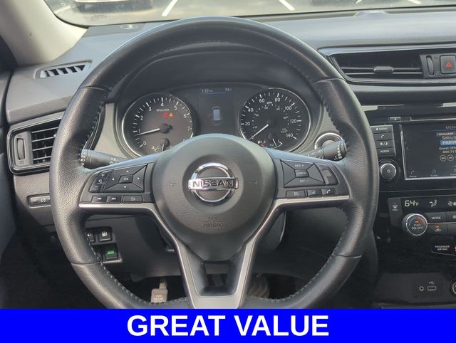 2019 Nissan Rogue SV photo 17