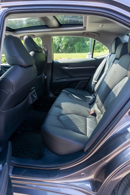 2018 Toyota Camry XLE photo 4