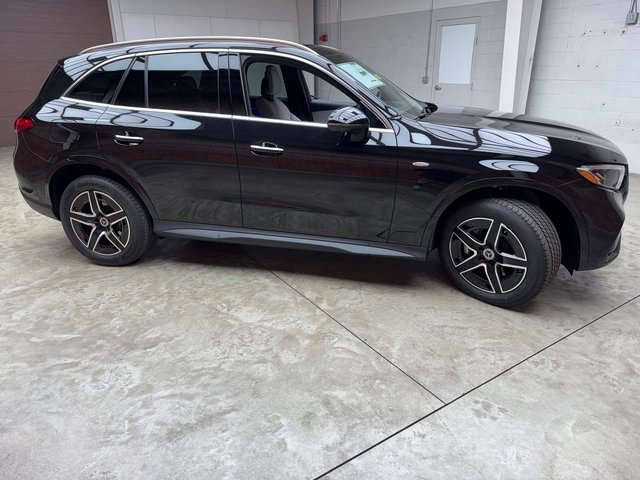 2025 Mercedes Benz GLC 350e 4MATIC photo 6
