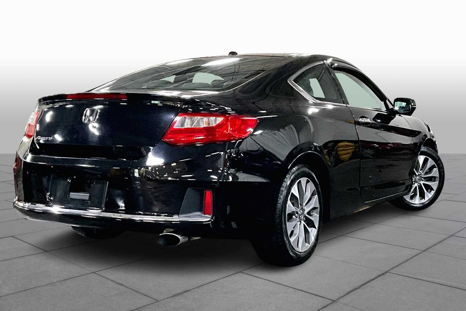 2015 Honda Accord EX-L photo 12