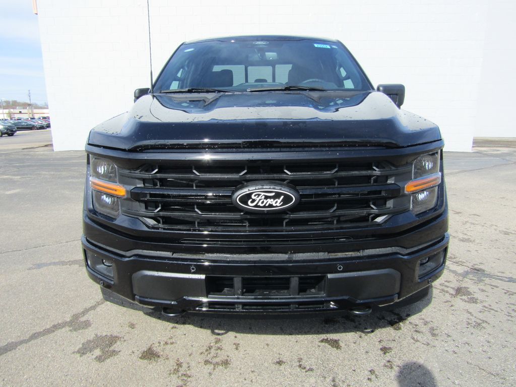 2025 Ford F-150 XLT photo 3
