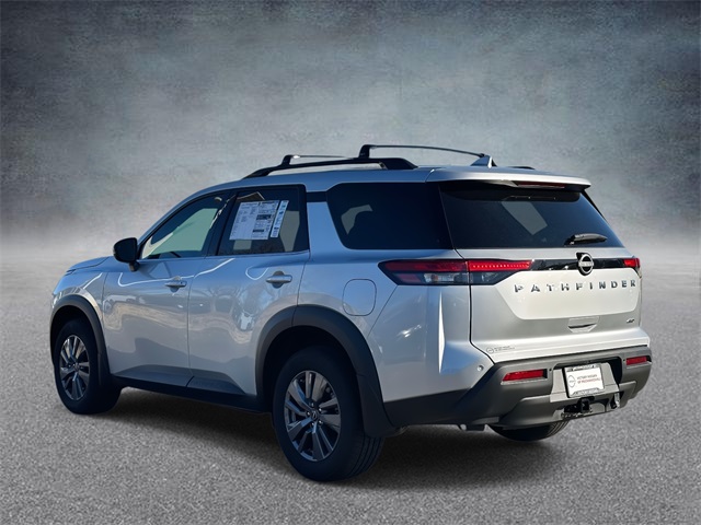 2025 Nissan Pathfinder SV photo 4