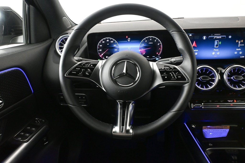 2025 Mercedes Benz GLA 250 photo 2