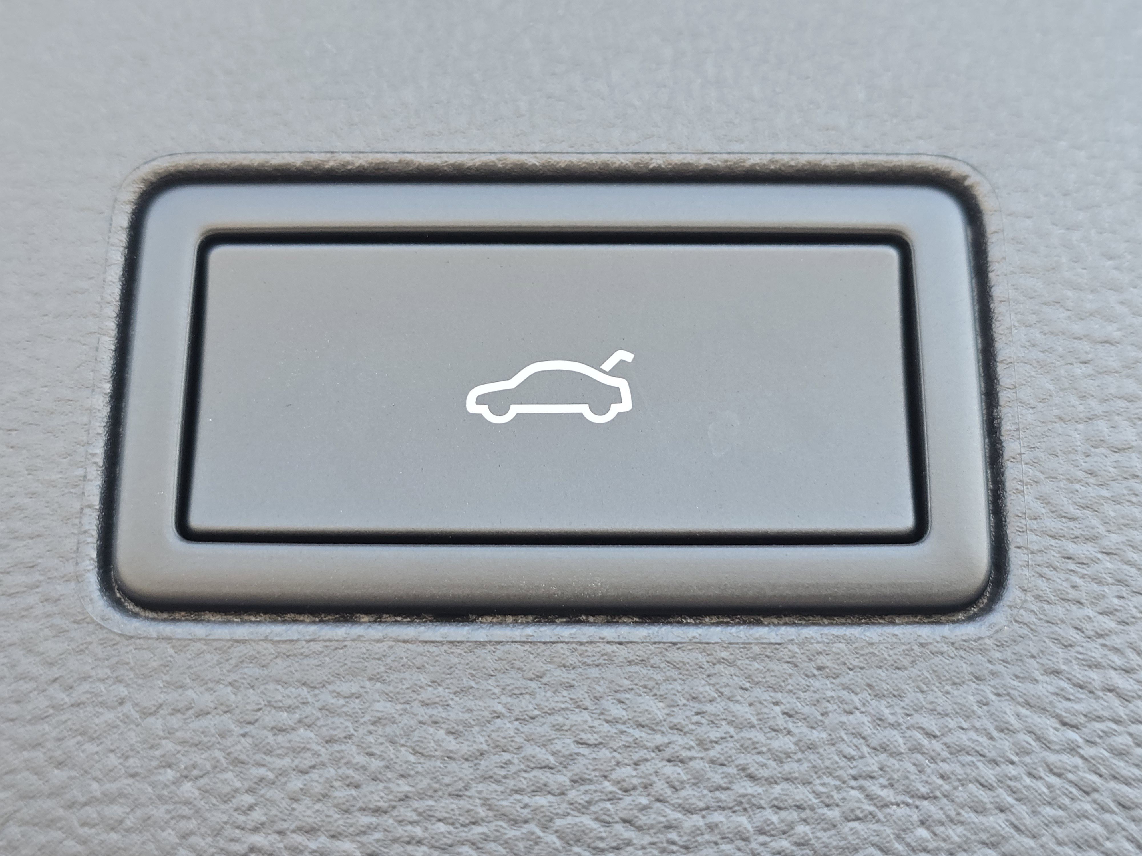 2026 Volkswagen Atlas SE Technology photo 12