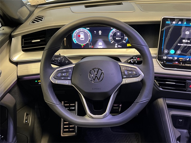 2025 Volkswagen Tiguan SE R-Line Black photo 12