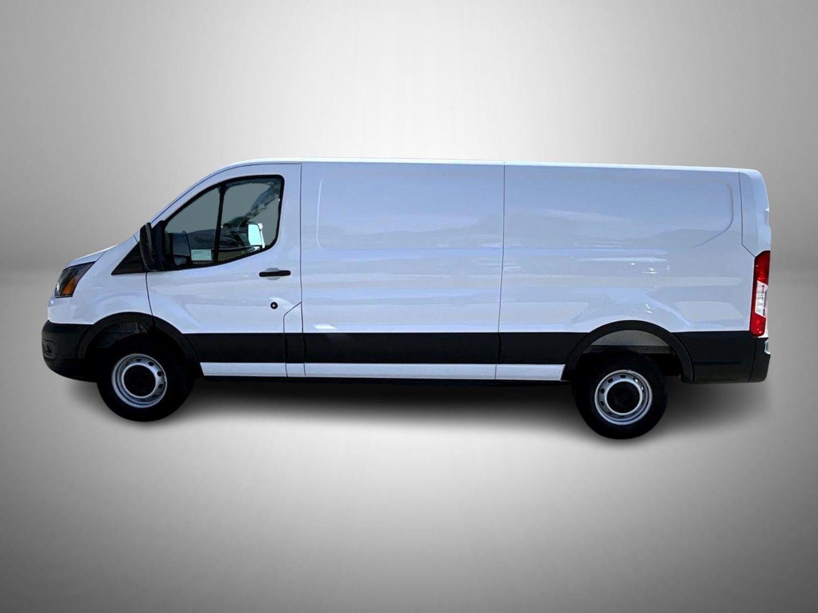 2025 Ford Transit photo 8