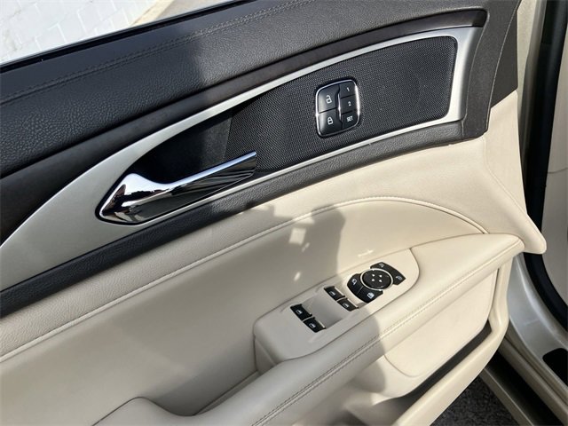 2017 Lincoln MKZ Reserve photo 16