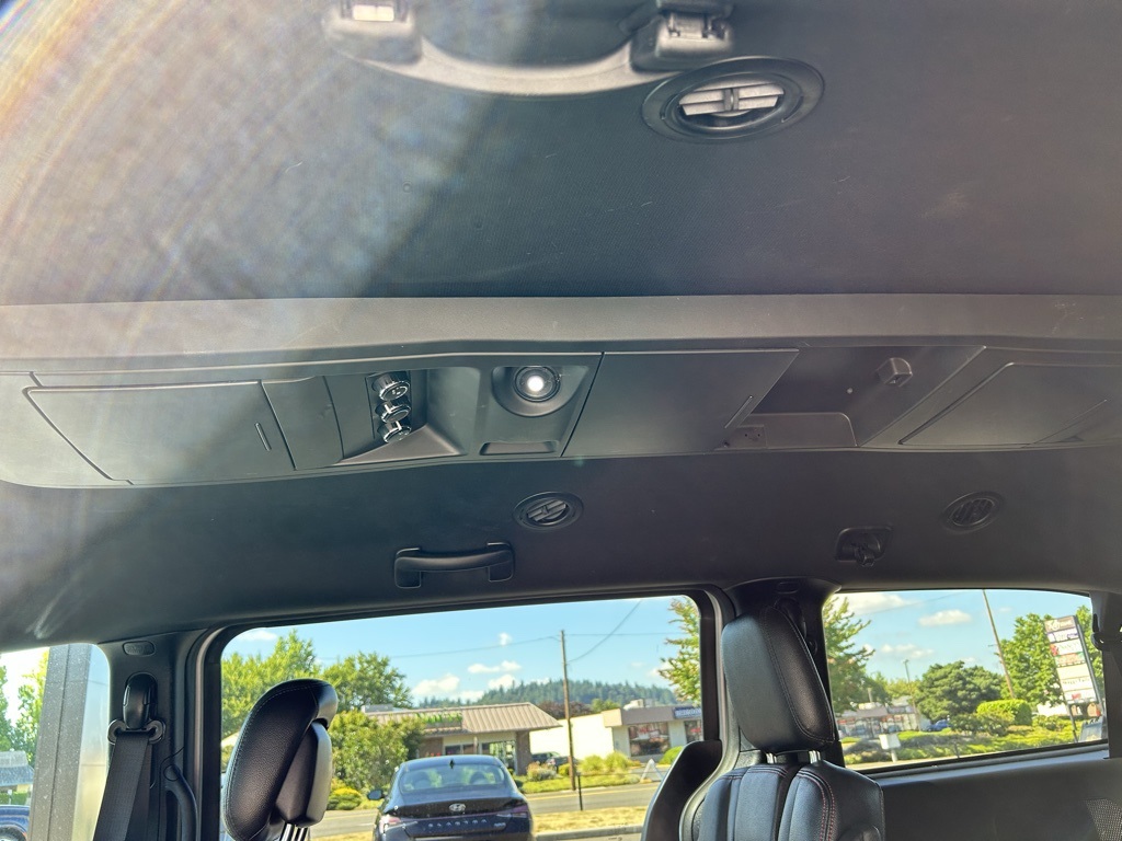2016 Dodge Grand Caravan R/T photo 24