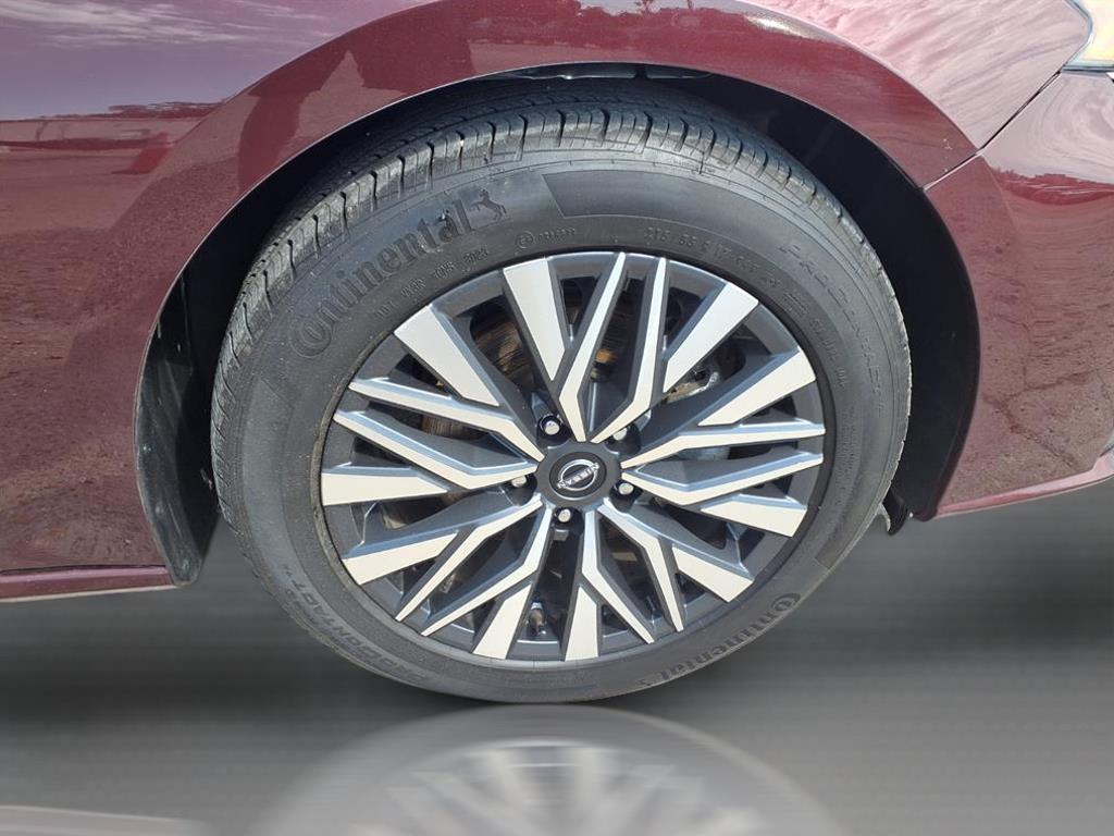 2024 Nissan Altima 2.5 SV photo 9