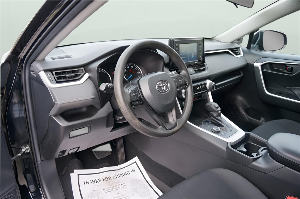 2021 Toyota RAV4 Hybrid LE photo 12