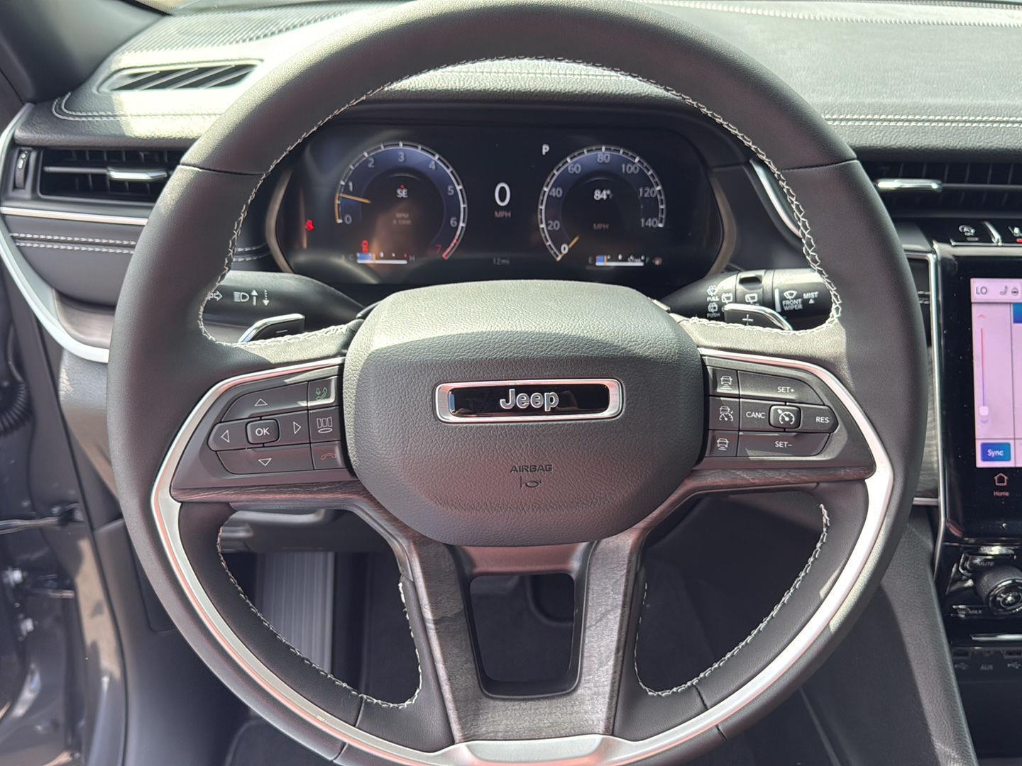 2025 Jeep Grand Cherokee Limited photo 18