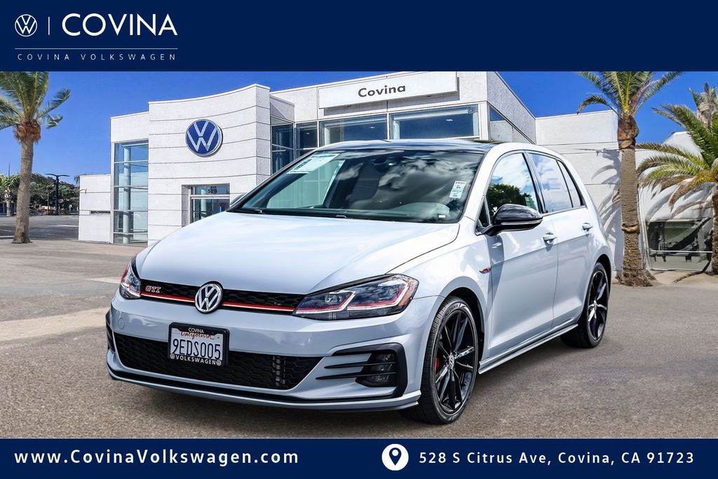 2021 Volkswagen Golf GTI SE photo 3