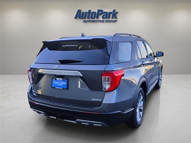 2023 Ford Explorer XLT photo 4