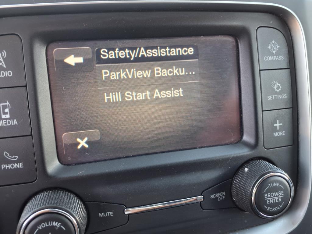 2022 Ram 1500 Classic SLT photo 9