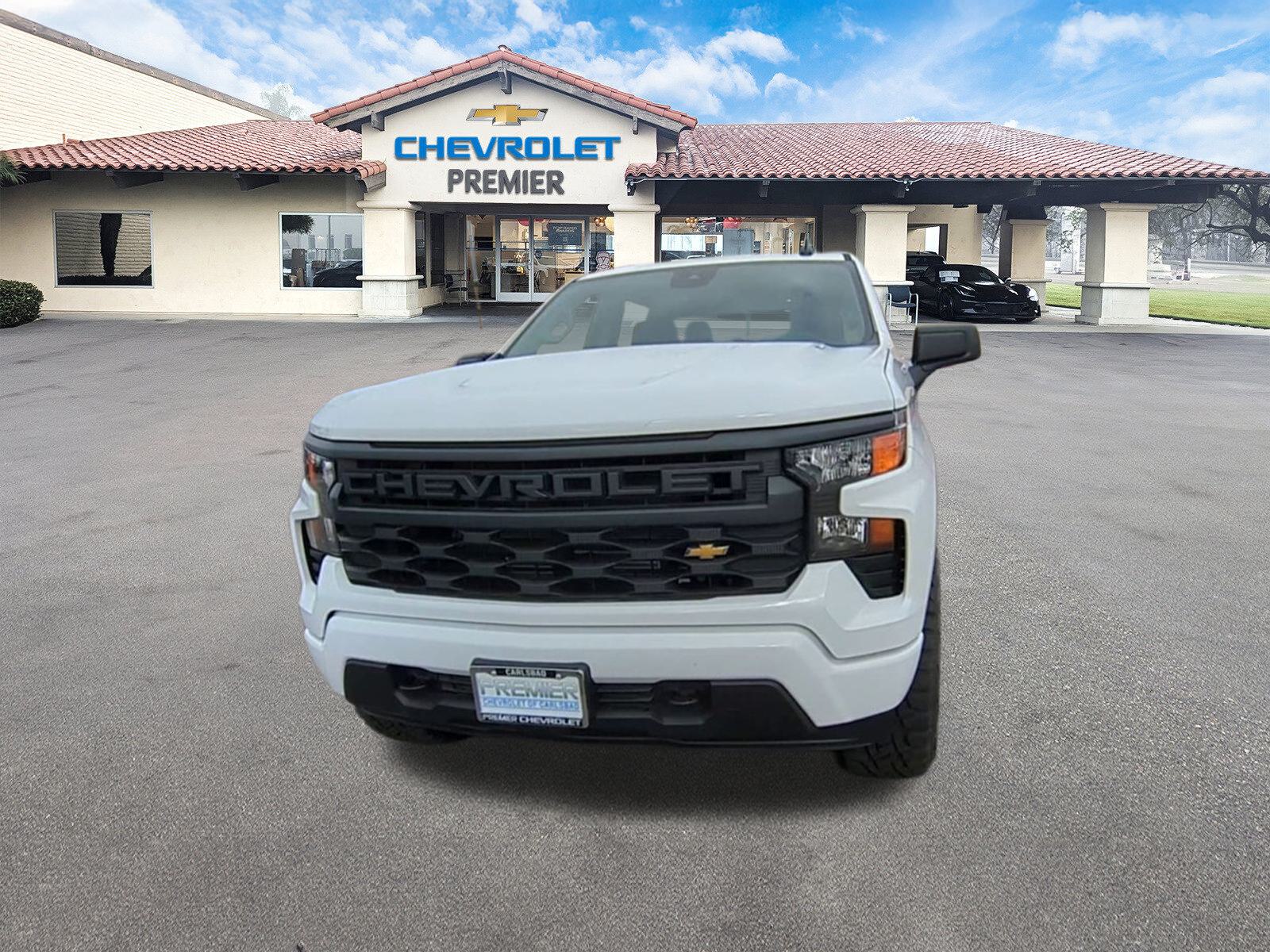 2025 Chevrolet Silverado 1500 Custom photo 3