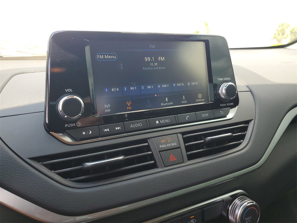 2025 Nissan Altima 2.5 S photo 3