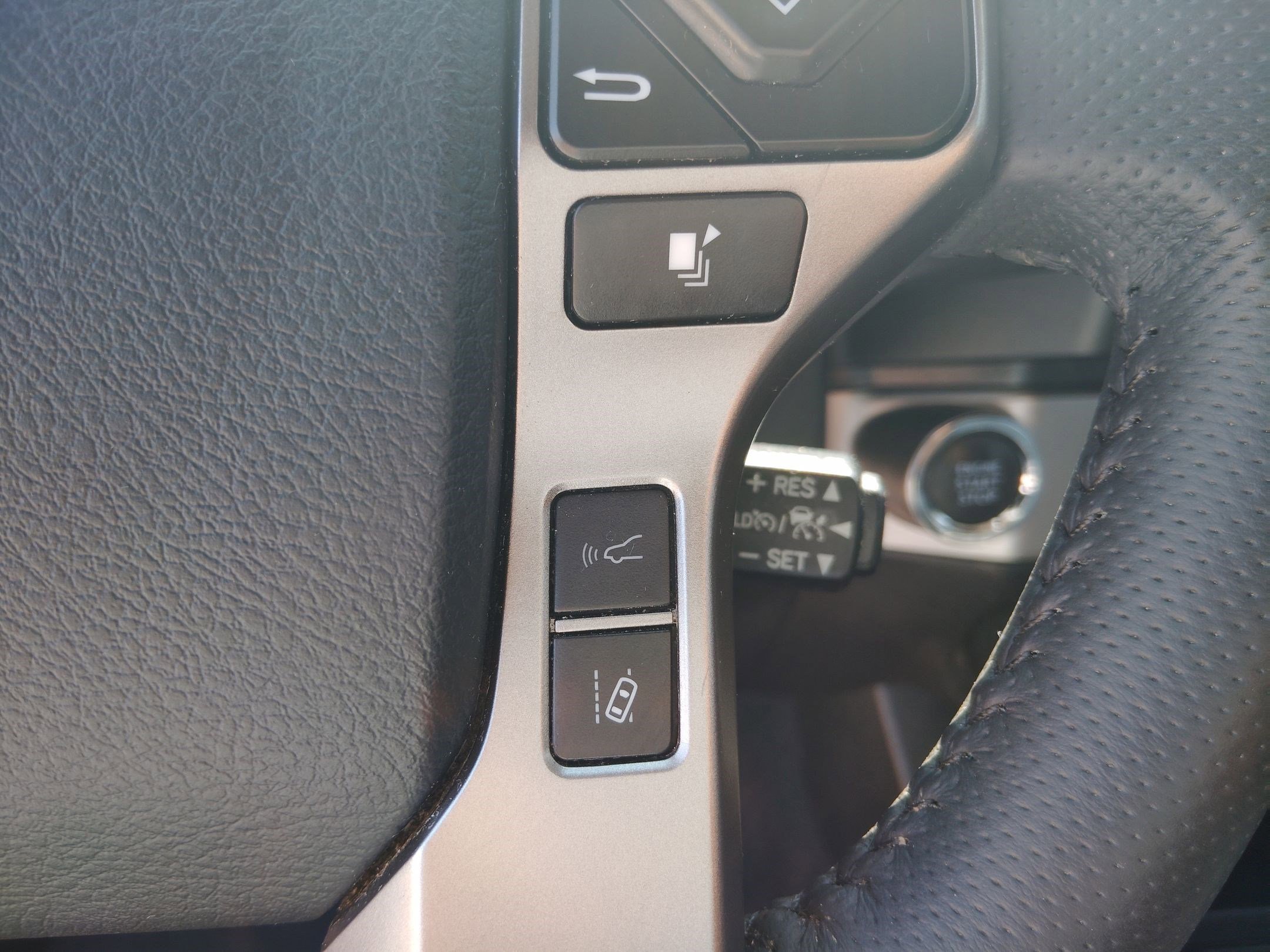 2023 Toyota Tacoma SR5 photo 23