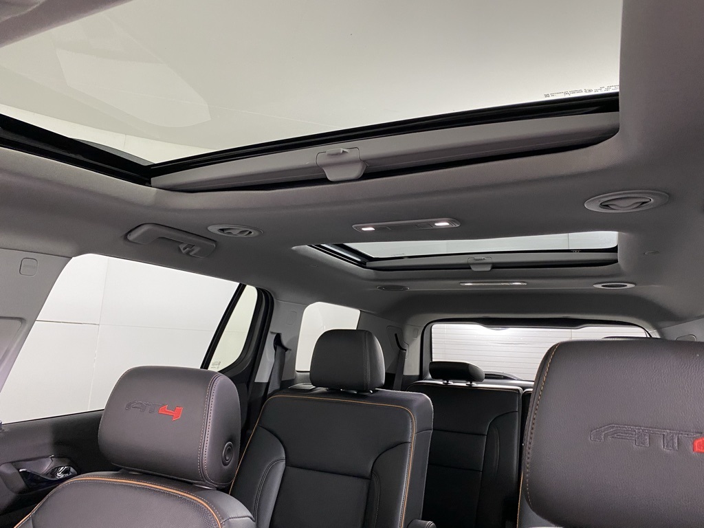 2023 Gmc Acadia AT4 photo 2