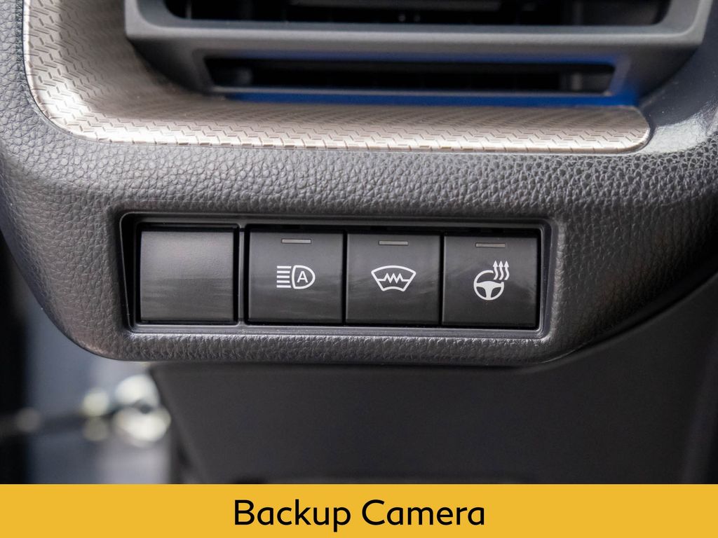 2024 Toyota Prius XLE photo 16