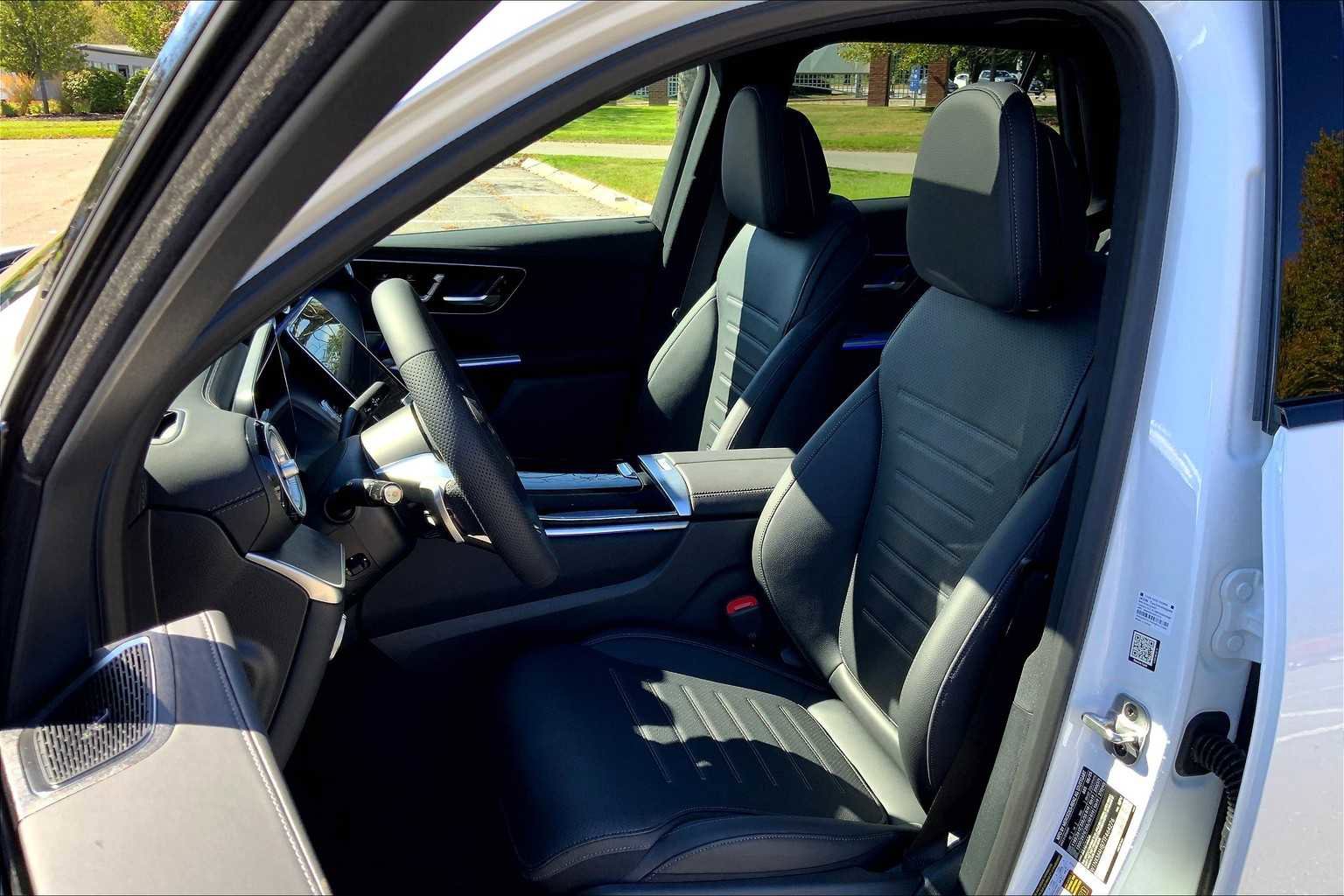 2026 Mercedes Benz GLC 300 4MATIC photo 12