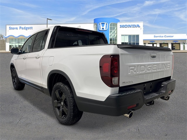 2026 Honda Ridgeline Black Edition photo 3