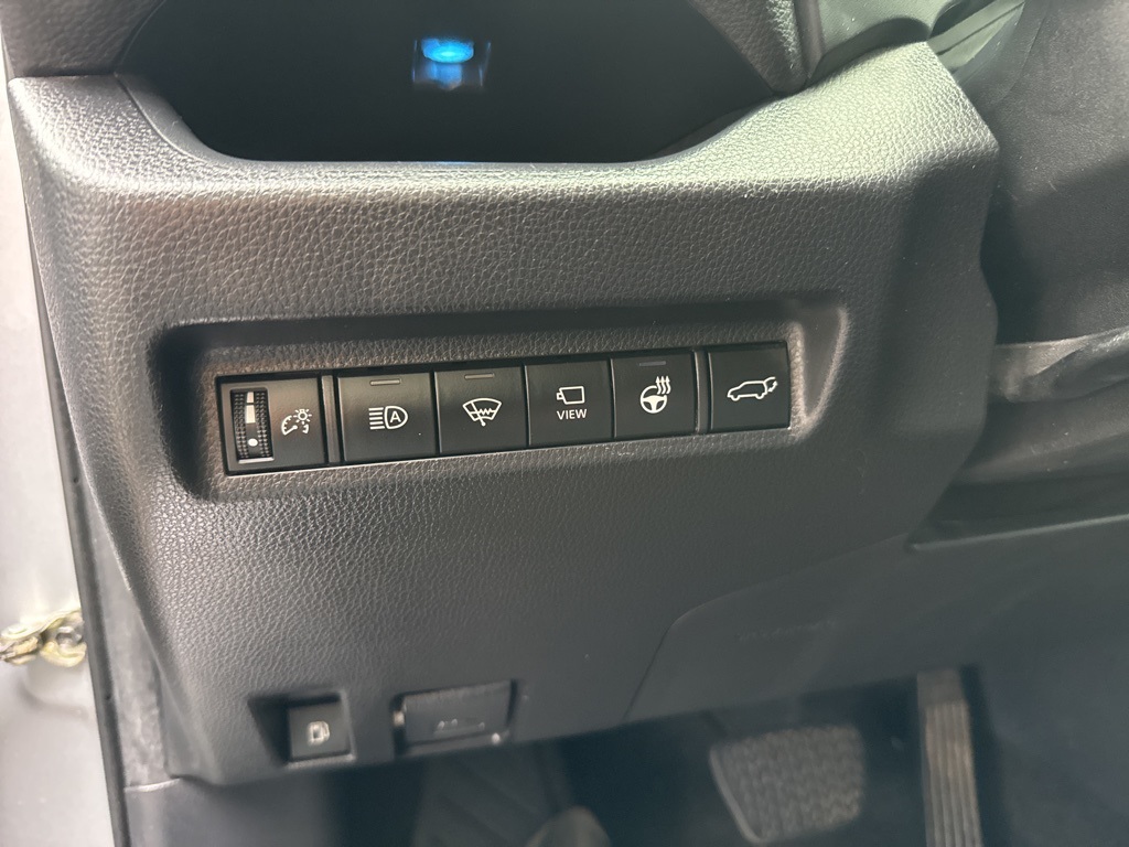 2022 Toyota RAV4 Hybrid XSE photo 34