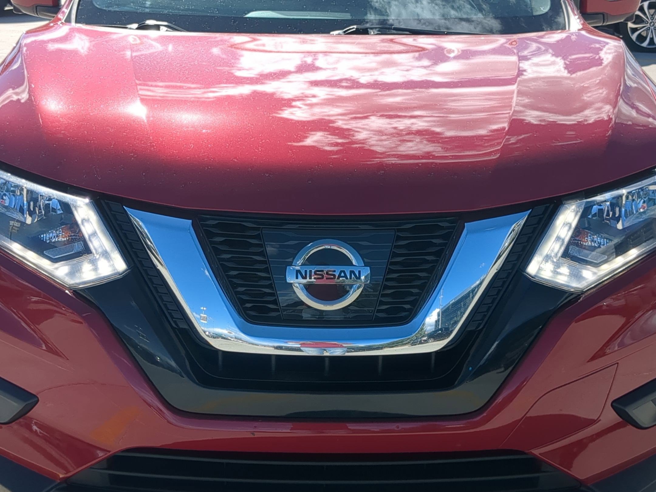 2017 Nissan Rogue SV photo 9