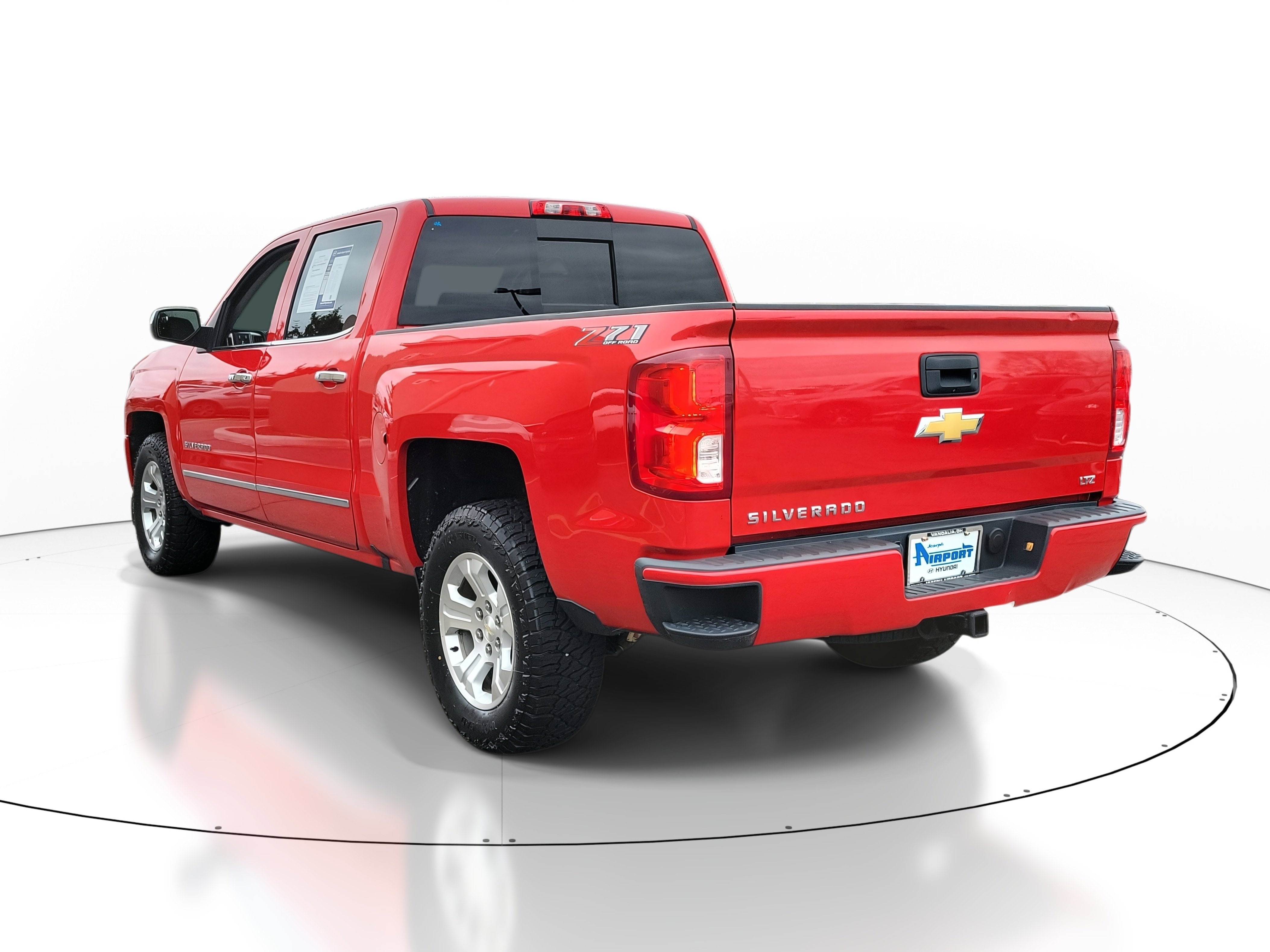 2018 Chevrolet Silverado 1500 LTZ photo 3