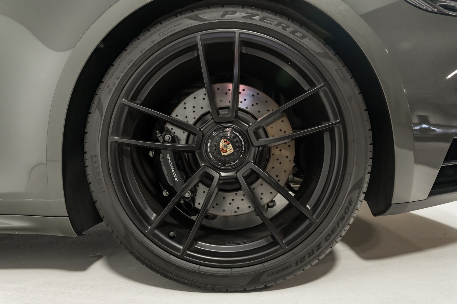 2024 Porsche 911 4 GTS photo 14