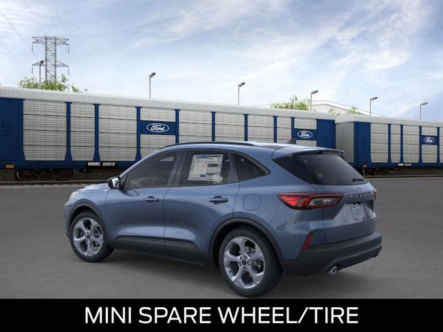 2026 Ford Escape ST-Line photo 4