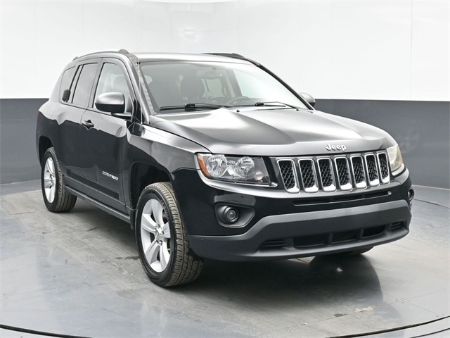 Used 2017 Jeep Compass Sport with VIN 1C4NJCBA0HD123635 for sale in Morristown, TN