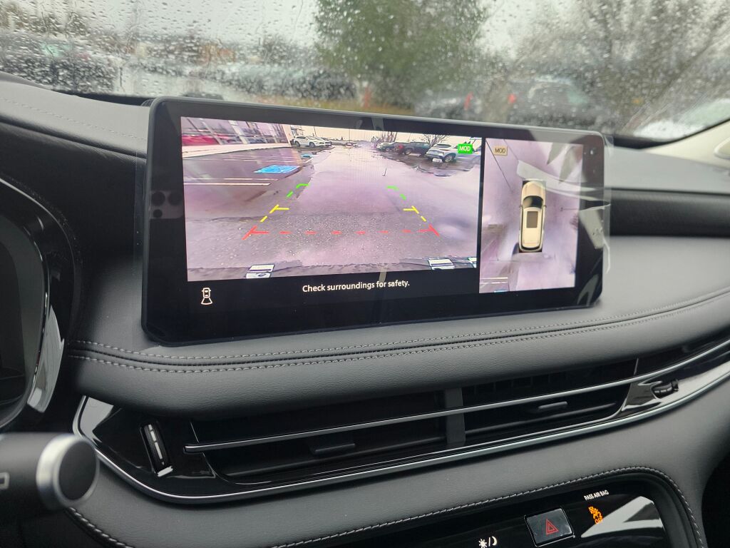 2025 Infiniti QX60 Sensory photo 36