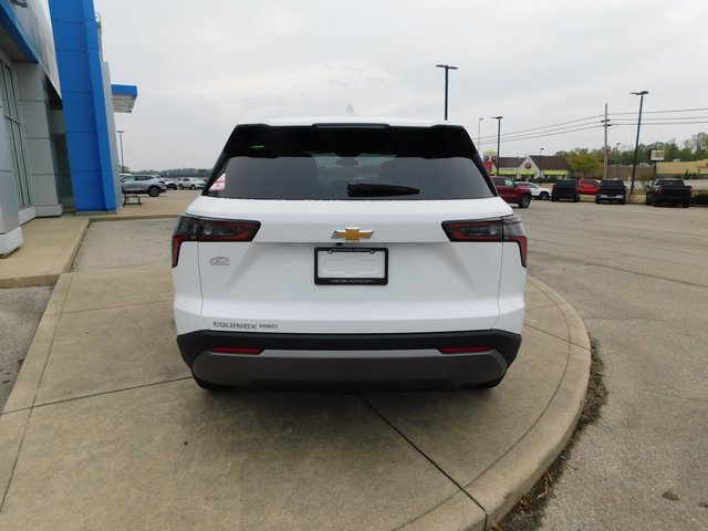 2026 Chevrolet Equinox LT photo 3