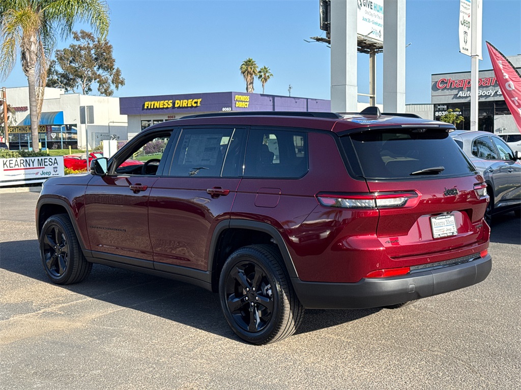 2025 Jeep Grand Cherokee Limited photo 8