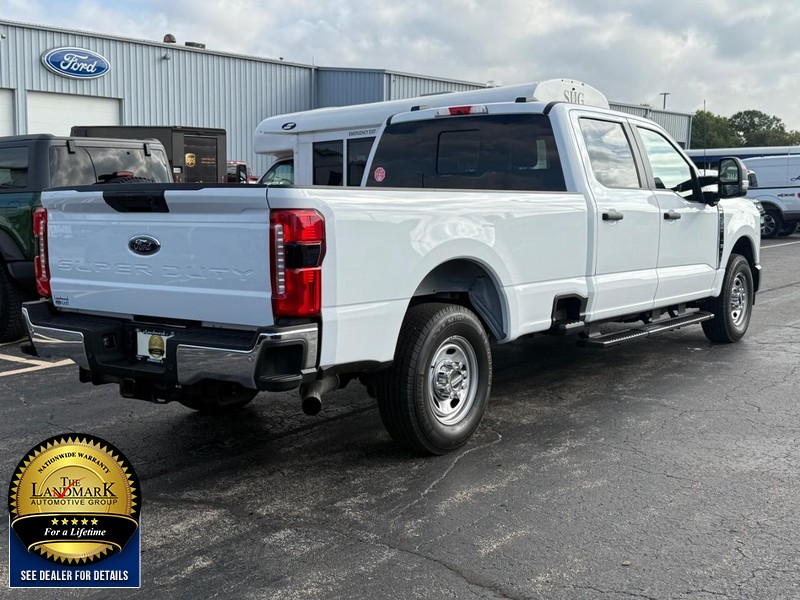 2024 Ford F-350 XL photo 3