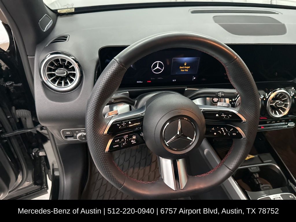 2024 Mercedes Benz GLB 250 photo 7